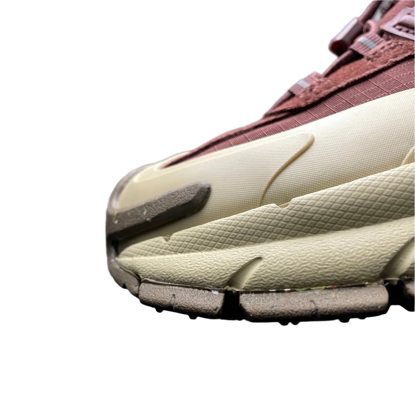 Nike Zoom Vomero Roam 'Flax'