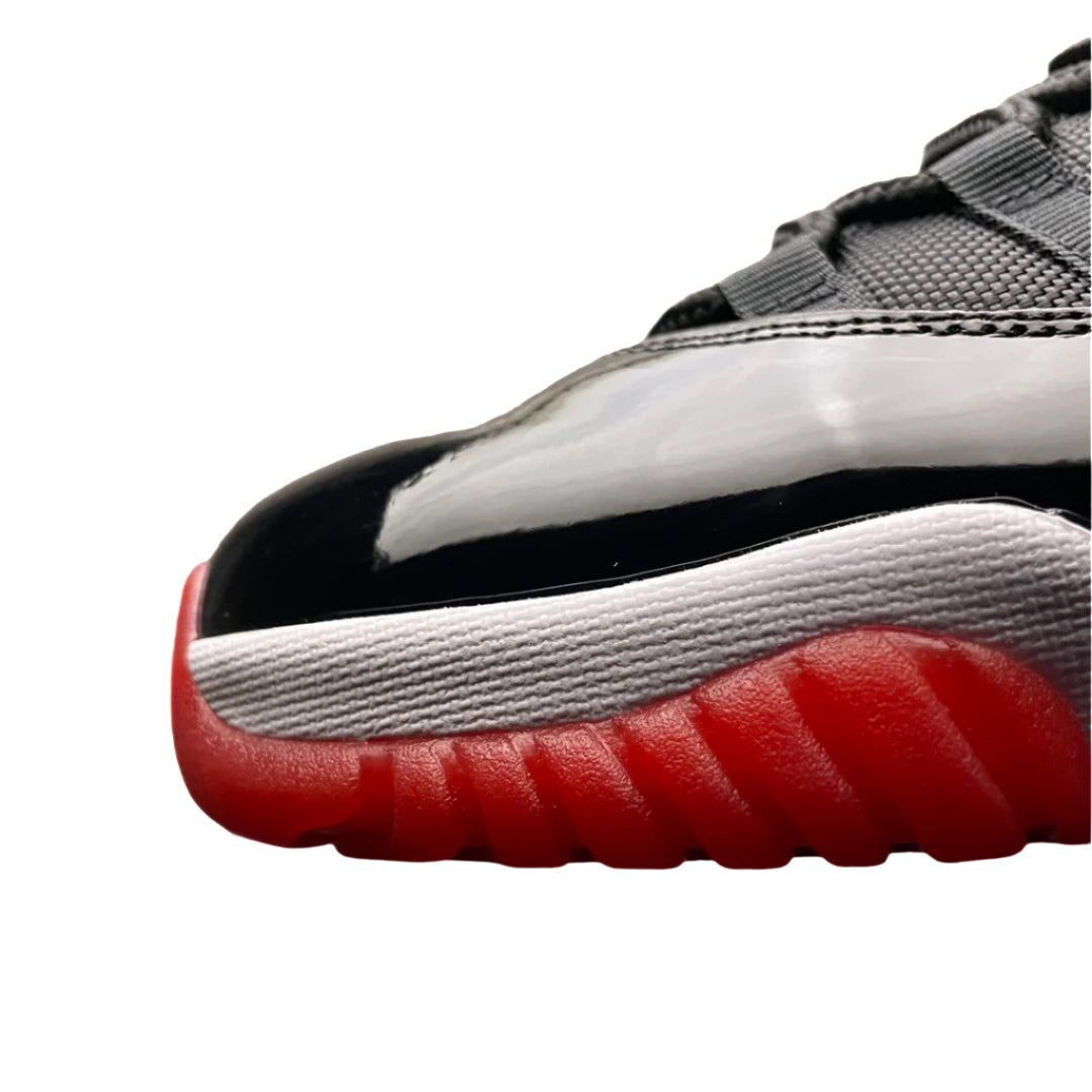 Nike Air Jordan 11 Retro "Bred" – High-Top Basketball Sneakers