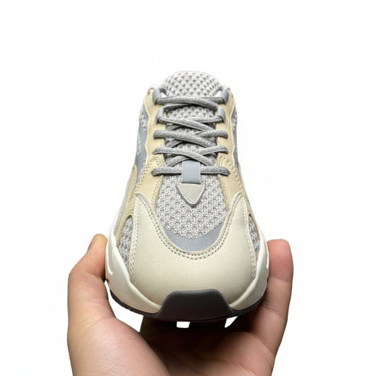 Yeezy Boost 700 V2 Cream