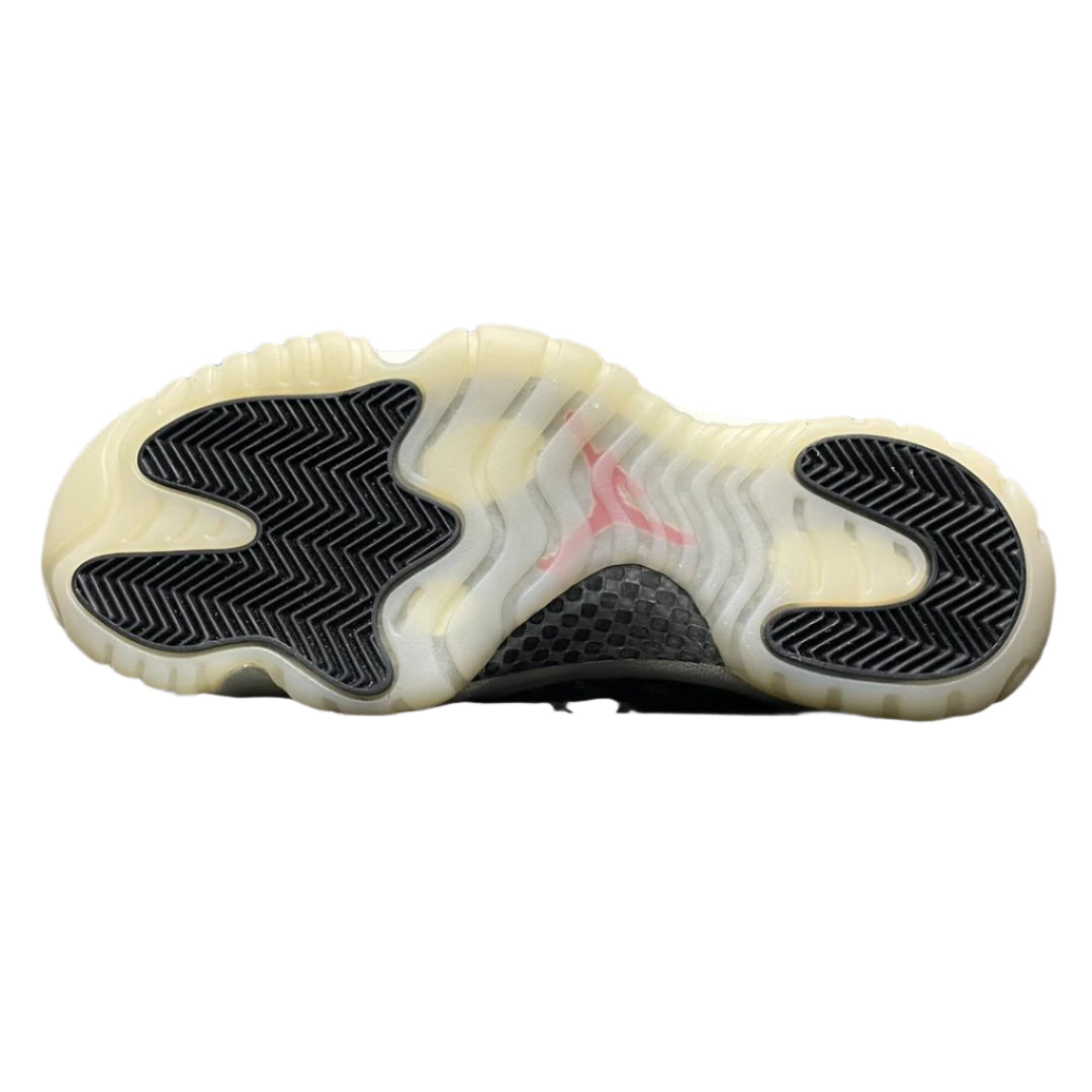 Nike Air Jordan 11 Low Light Bone – Python-Inspired Leather Basketball Shoes
