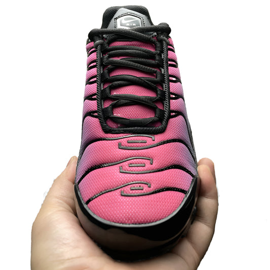 Nike Air Max Plus “Black/Pink”