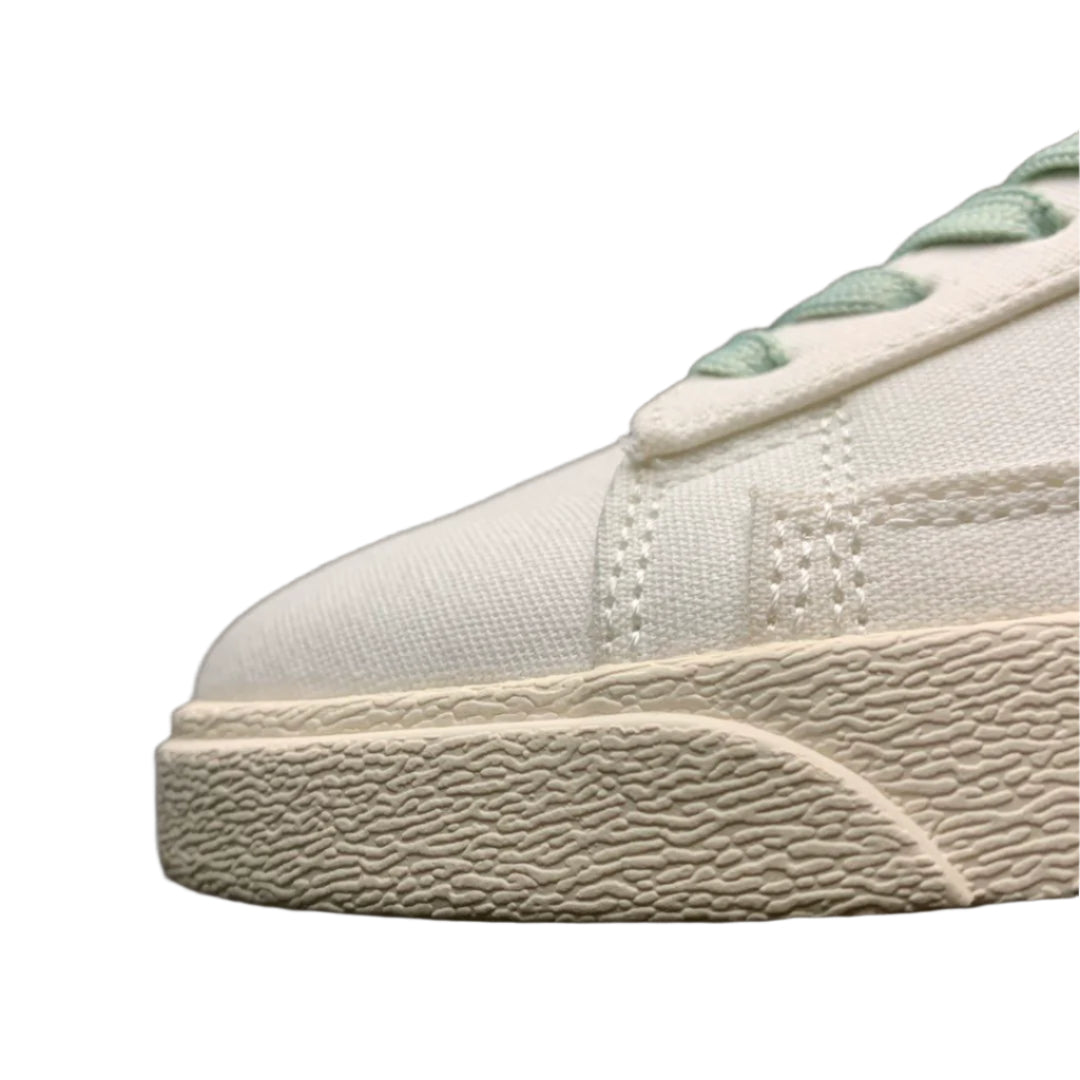 Nike WMNS Blazer Low LE 'White Bleached Coral'
