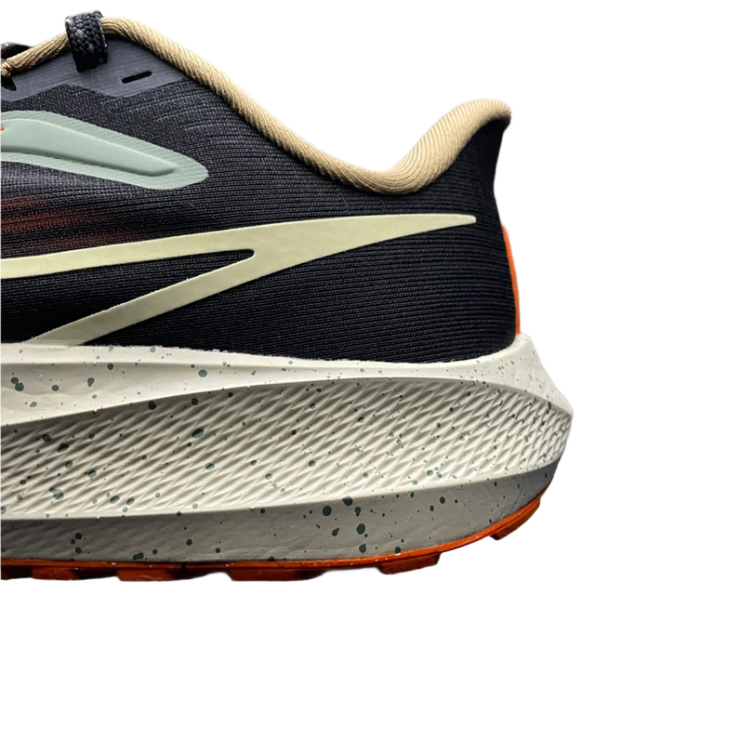 Nike Air Zoom Pegasus 39 Black White Orange