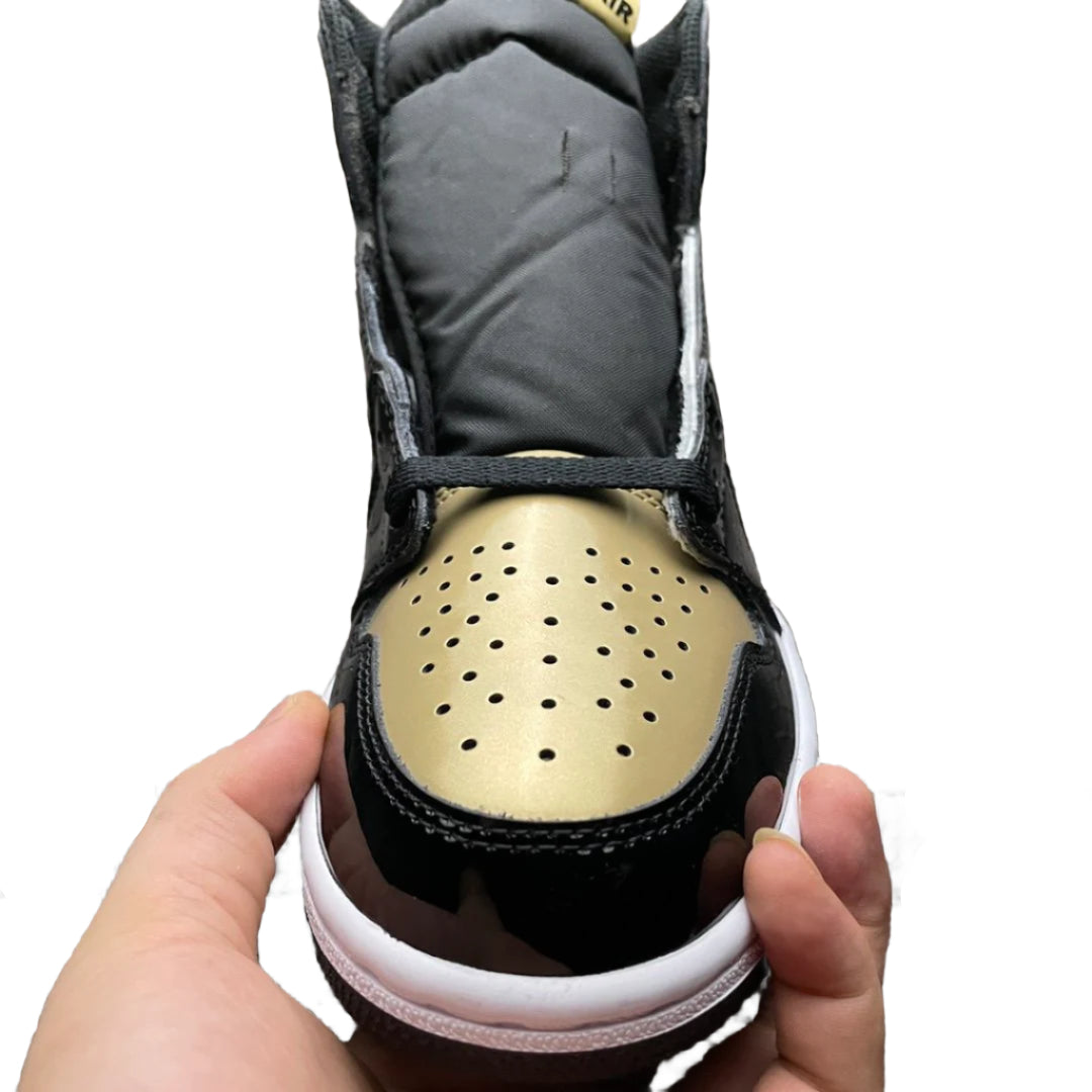 Air Jordan 1 Retro High OG "Latte"