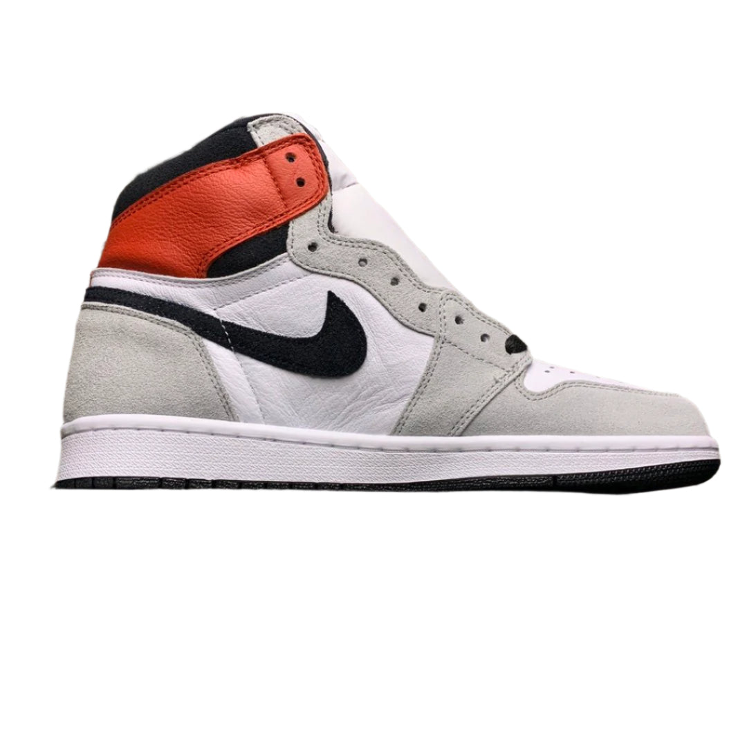 Air Jordan 1 Retro High OG "Light Smoke Grey"