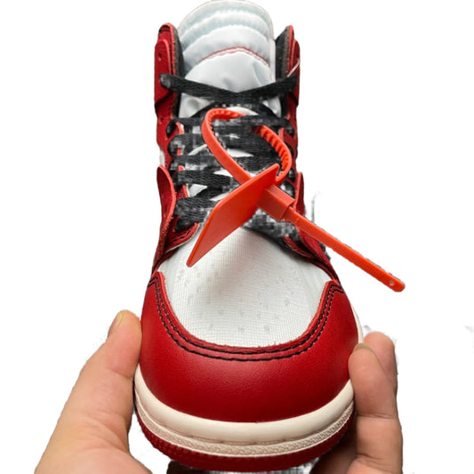 Off-White x Air Jordan 1 Retro High OG “Chicago”