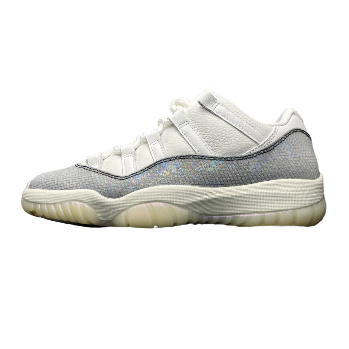Nike Air Jordan 11 Retro Low “Pure Violet” (W)