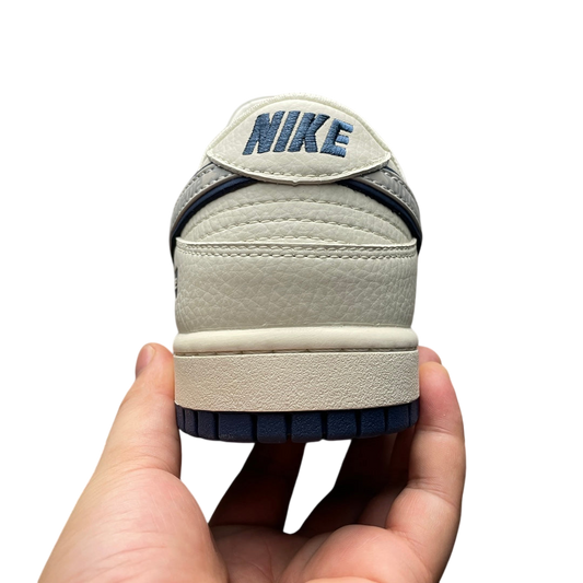 Supreme x Nike SB Dunk Low Navy Blue