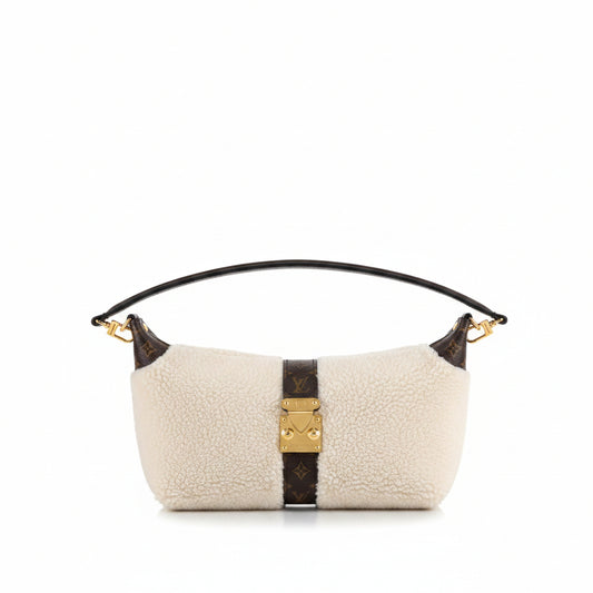 LV Pochette Mia – Cream Shearling