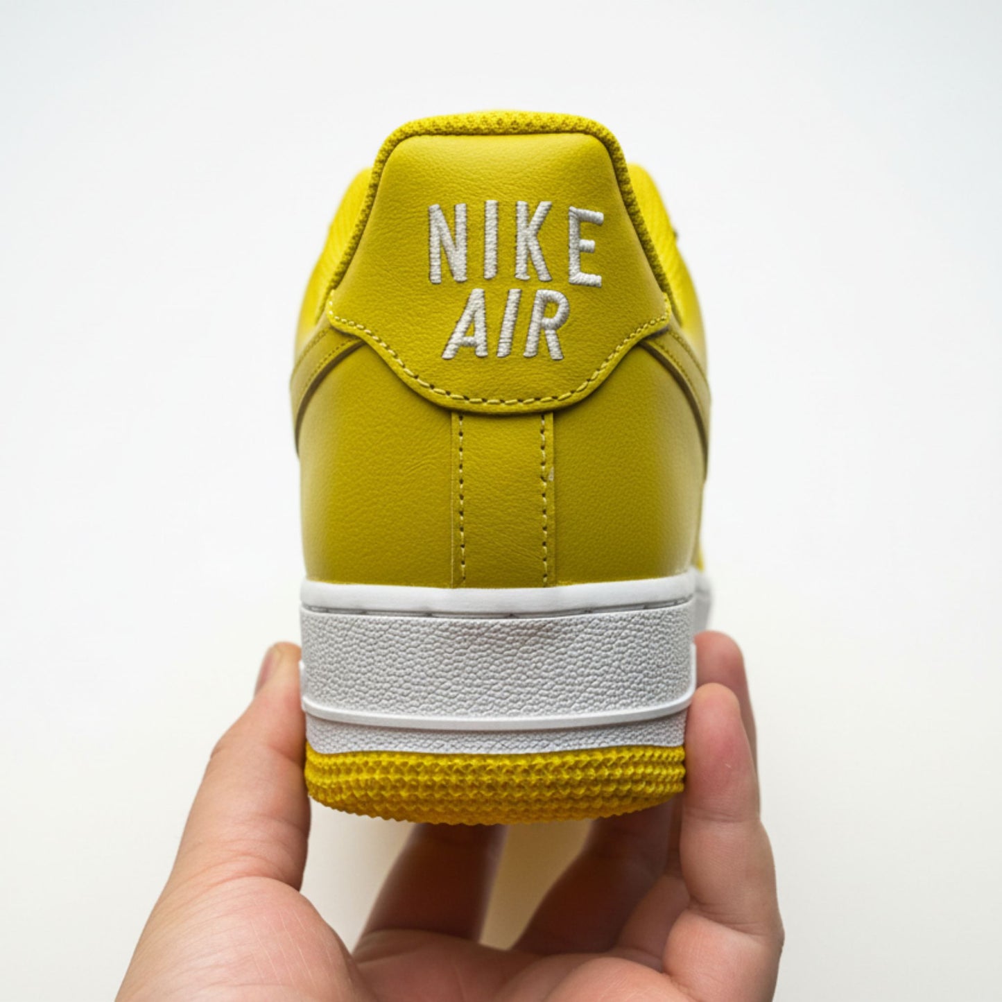 Nike Air Force 1 Low Retro Yellow Jewel