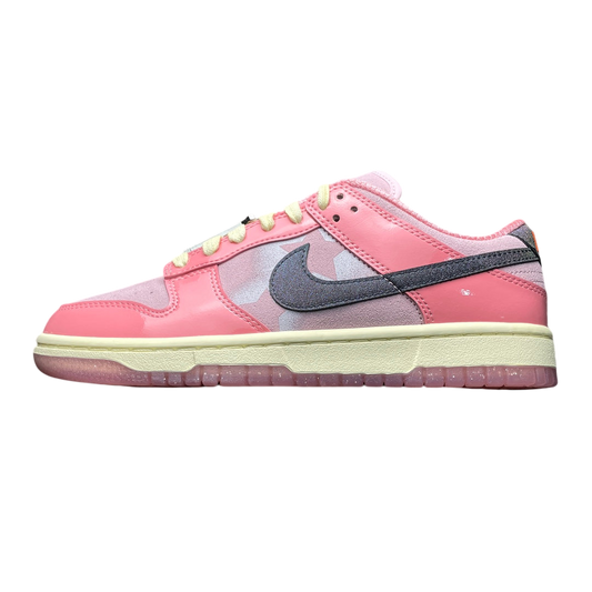 Nike Dunk Low LX 'Barbie'