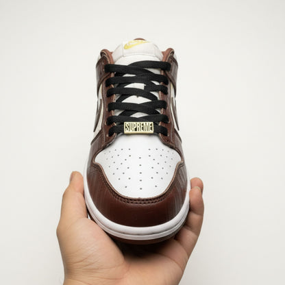 Nike SB Dunk Low Supreme Stars 'Barkroot Brown'
