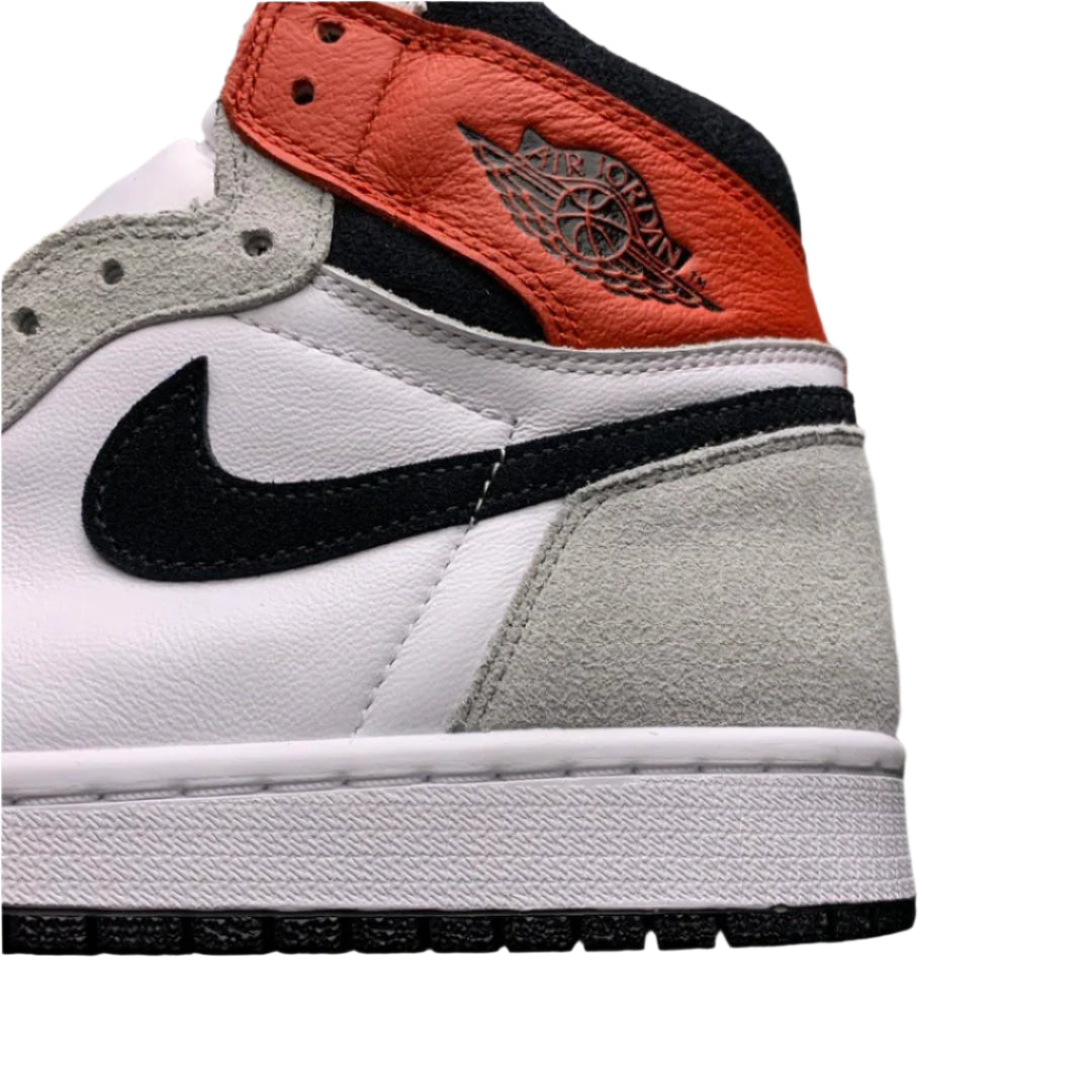 Air Jordan 1 Retro High OG "Light Smoke Grey"