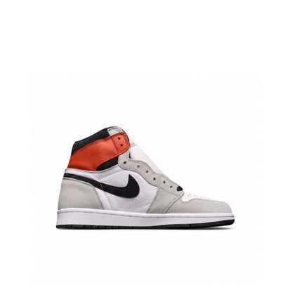 Air Jordan 1 Retro High OG "Light Smoke Grey"