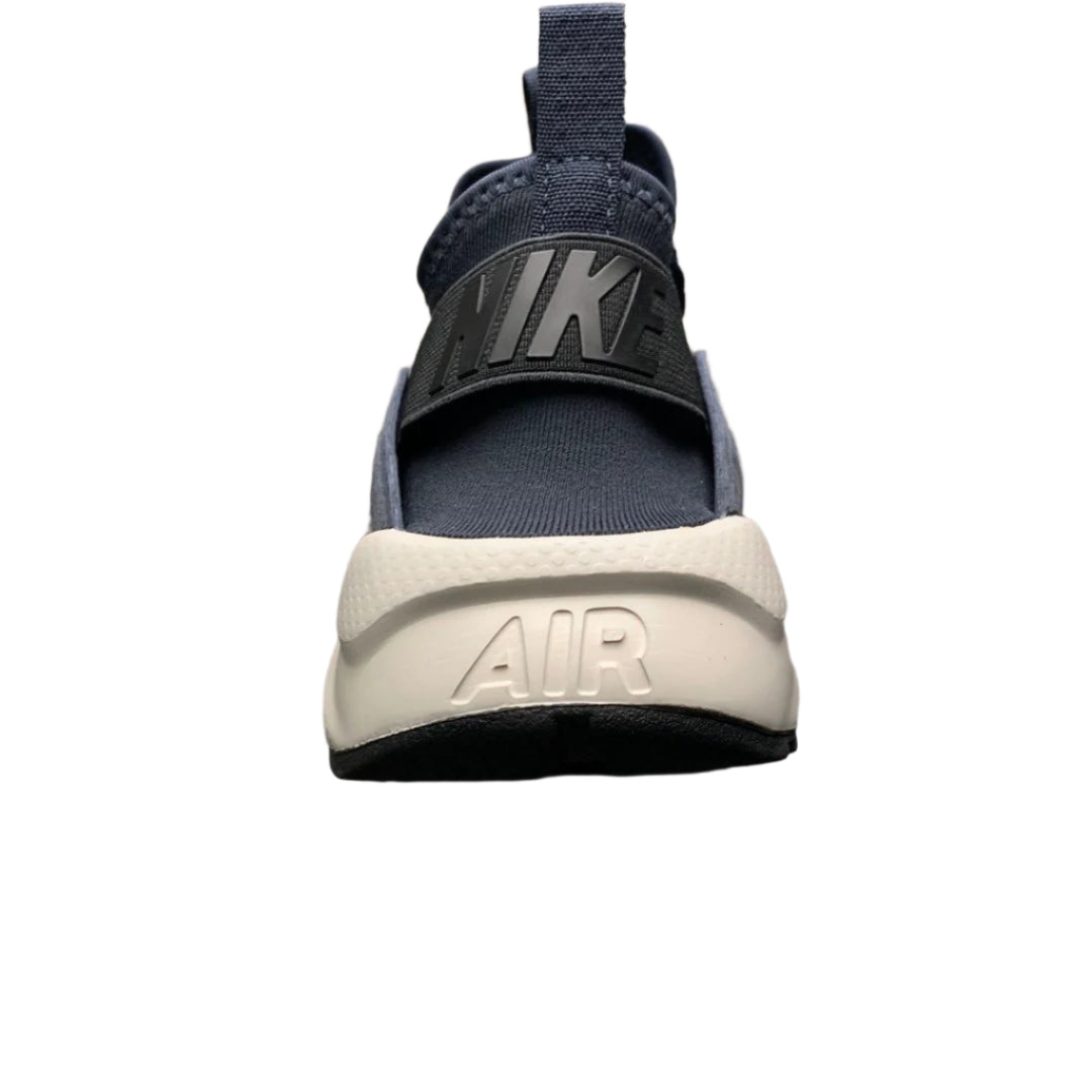 Nike Air Huarache Run SE – Black / Wolf Grey