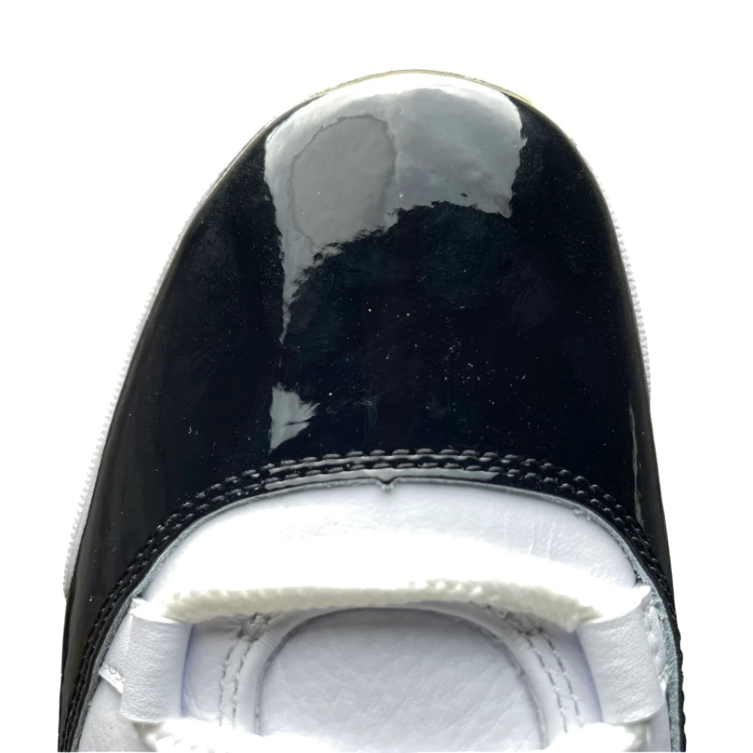 Nike Air Jordan 11 Retro “Concord” – Iconic Leather High-Top Basketball Sneakers