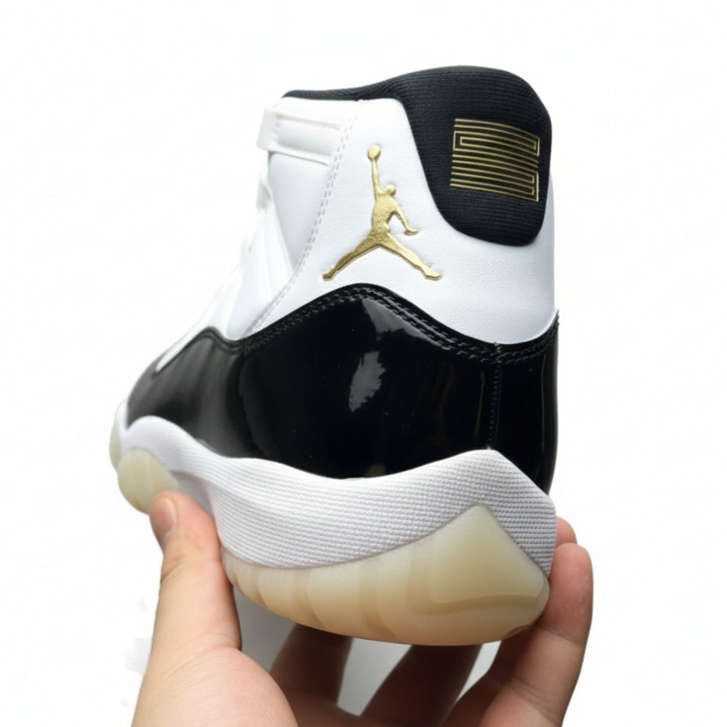 Nike Air Jordan 11 Retro “Concord” – Iconic Leather High-Top Basketball Sneakers