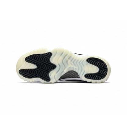 Nike Air Jordan 11 Retro “Concord” – Iconic Leather High-Top Basketball Sneakers