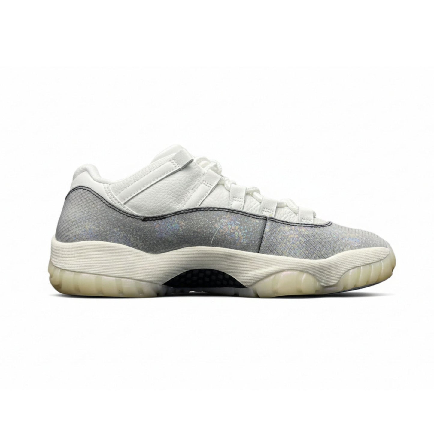 Nike Air Jordan 11 Retro Low “Pure Violet” (W)