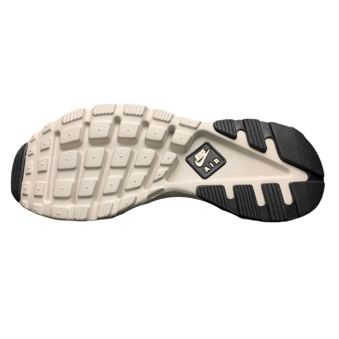 Nike Air Huarache Run SE – Black / Wolf Grey