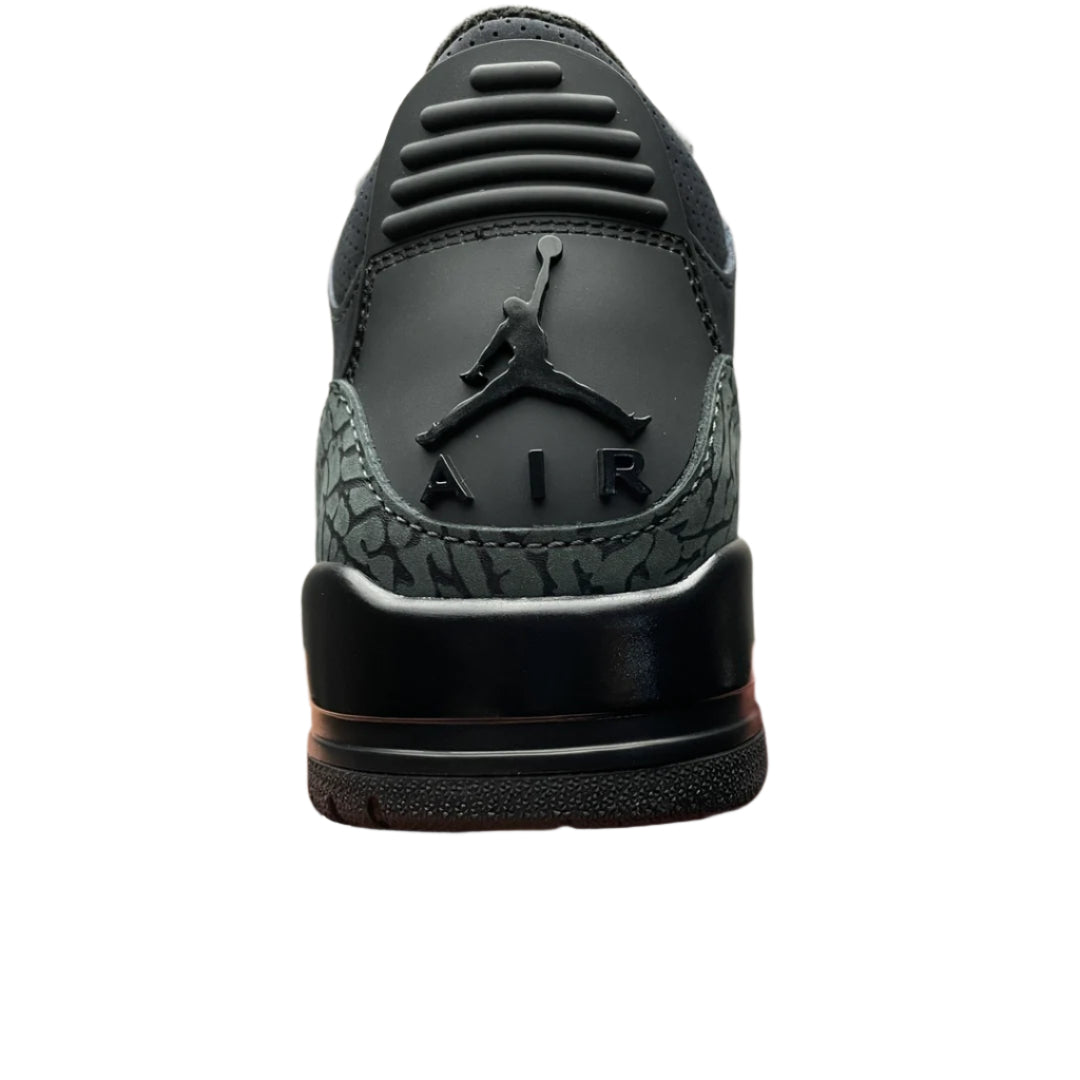 Air Jordan 3 Retro 'Black Cat'