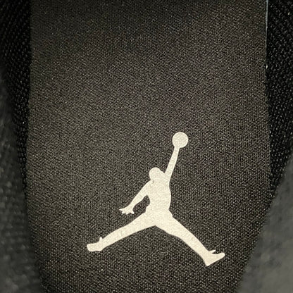 Air Jordan 1 Mid 'Iron Grey'