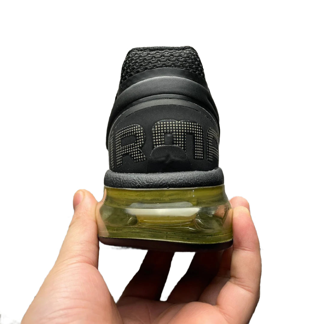 Nike Air Max 2013 Older Kids' Black Infinite Gold