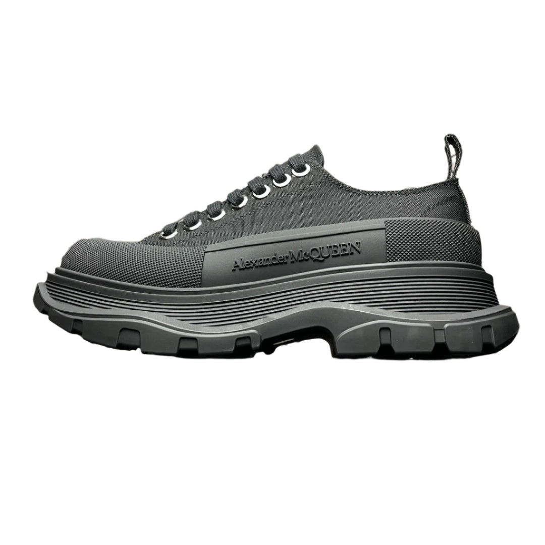 Alexander McQueen Tread Slick Low Lace Up Sneakers Black