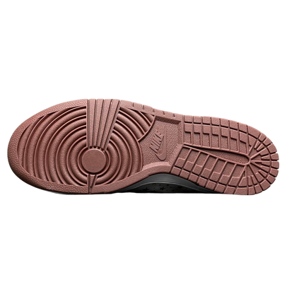 Nike SB Dunk Low Supreme Stars 'Barkroot Brown'