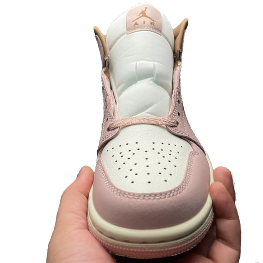 Air Jordan 1 Mid “Neapolitan”