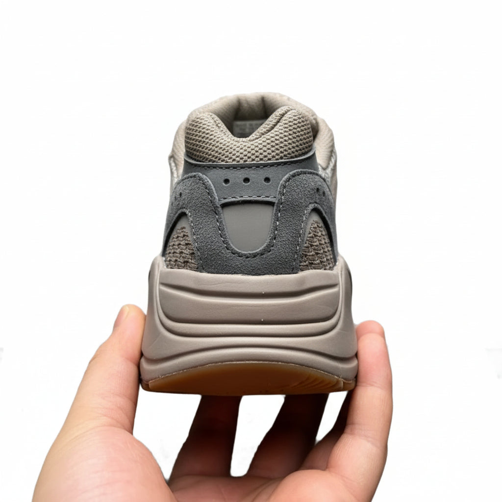 Yeezy Boost 700 V2 Mauve