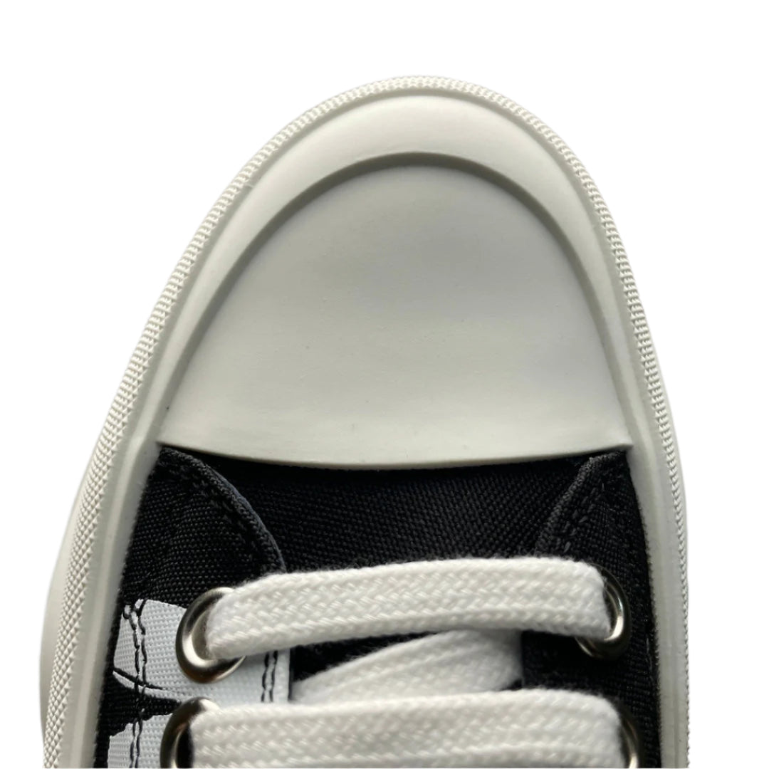 Alexander McQueen Tread Slick Lace-Up Leather Sneakers White Black