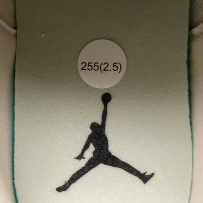 Air Jordan 4 RM “Legend Light Brown”