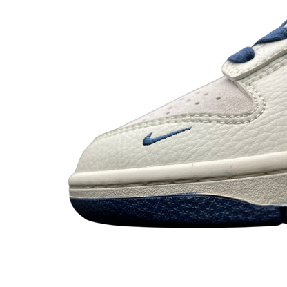 Supreme x Nike SB Dunk Low Navy Blue